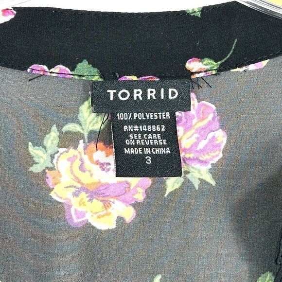 Torrid Plus Size 3X Top Floral Flutter Cap Sleeve Black Purple Smocked Sheer 458 - Picture 8 of 9